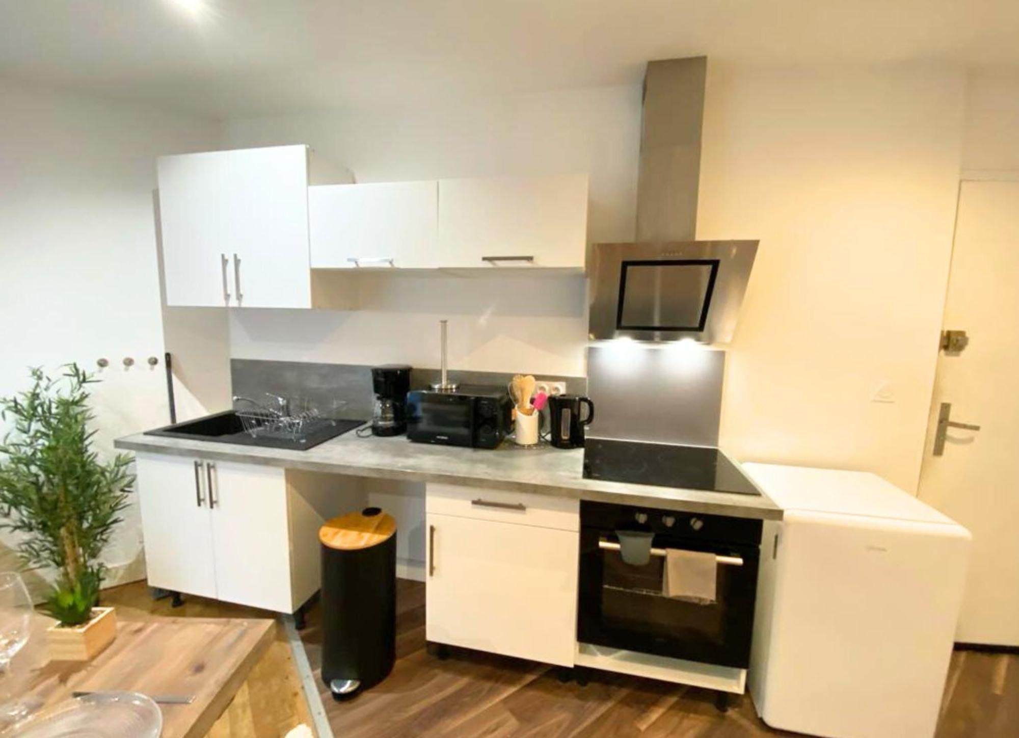 Le General - 4 Personnes - Poitiers - La Conciergerie Apartment Bagian luar foto